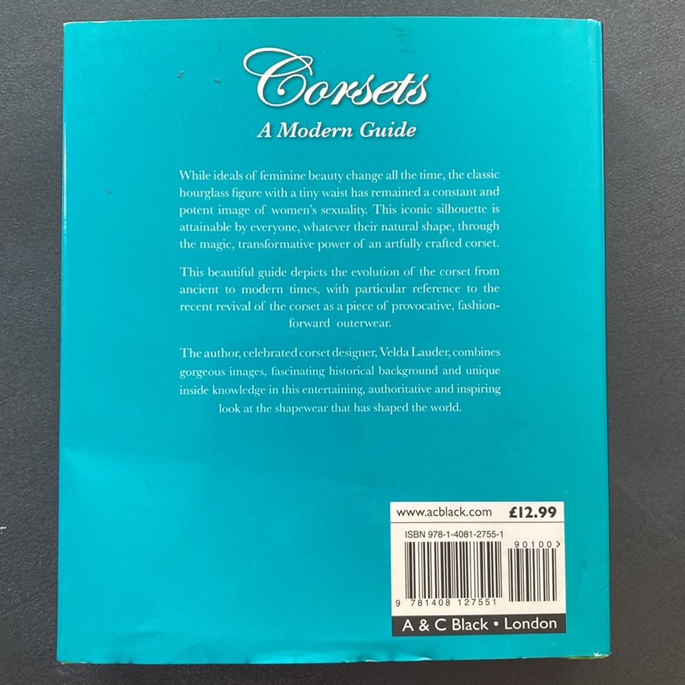 Book: Corsets A Modern Guide - Picture 2 of 7